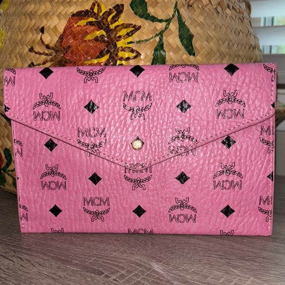 MCM Pink Logo Envelope/Clutch Brand New!! - Picture 2 of 4